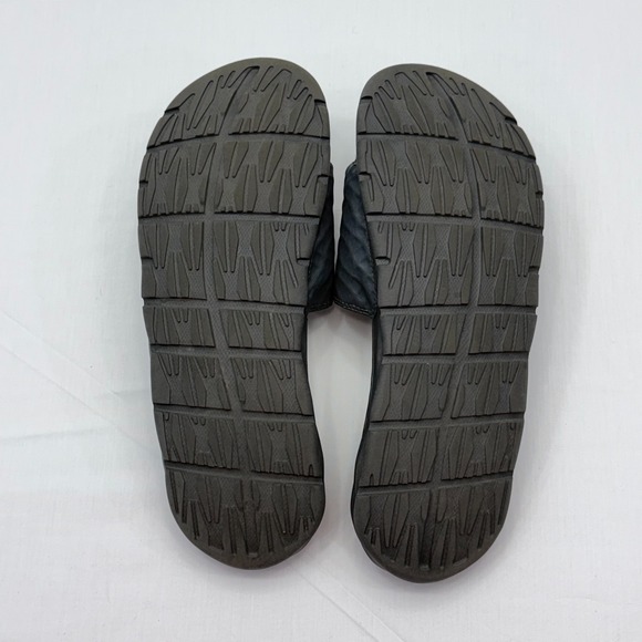 Nike Benassi Solarsoft Slides Mens 8 US Sandals Grey Black  Comfort 705474-090 - Picture 5 of 8